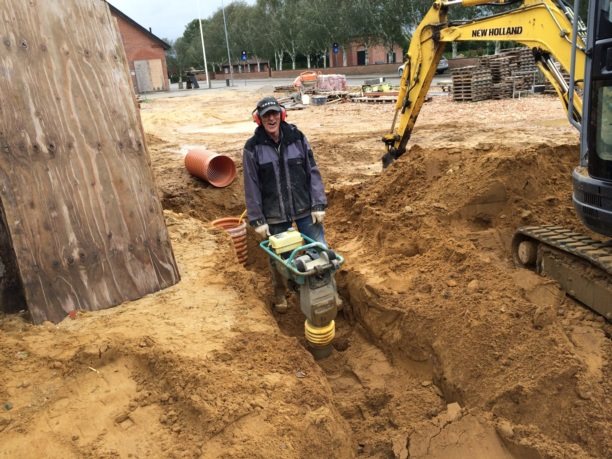 Torsdag d. 17. september 2015: Arne udf&#248;rer rystende arbejde. Foto: Bent K. S&#248;ndergaard